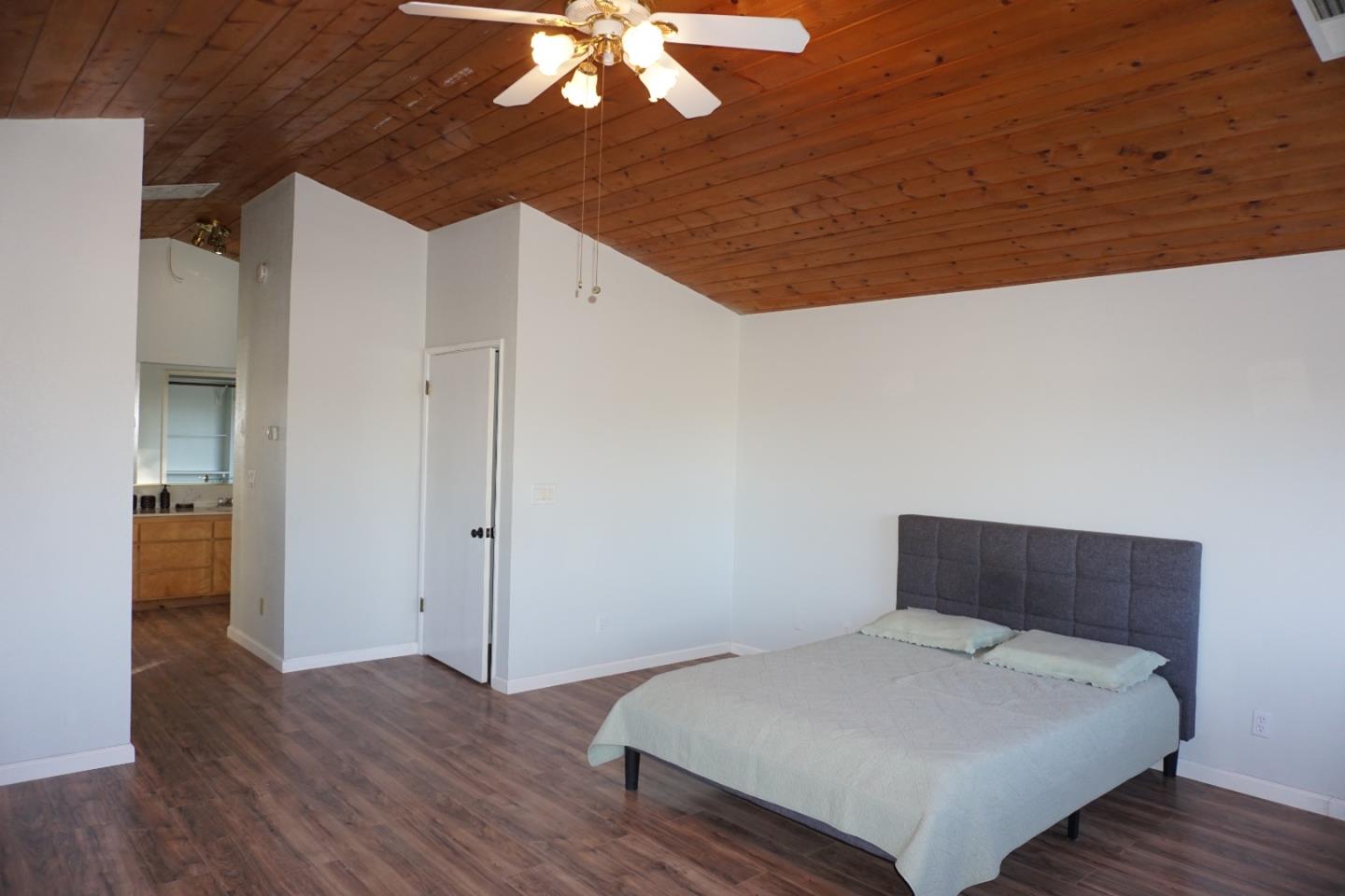 Detail Gallery Image 24 of 39 For 1016 Lombardy Dr, Modesto,  CA 95351 - 3 Beds | 3 Baths