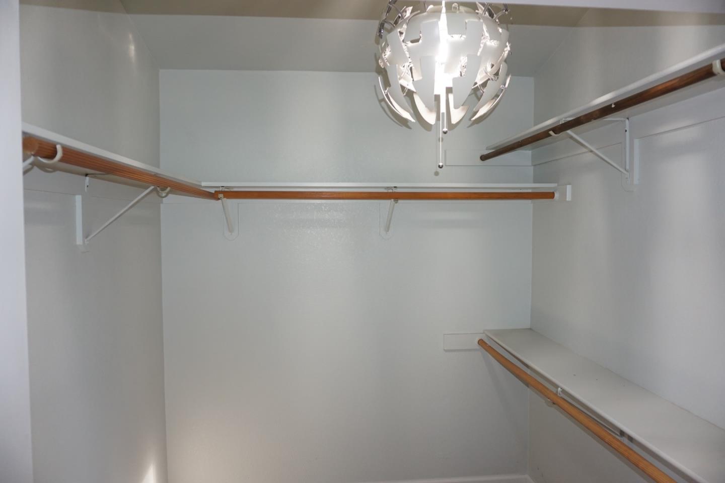 Detail Gallery Image 25 of 39 For 1016 Lombardy Dr, Modesto,  CA 95351 - 3 Beds | 3 Baths