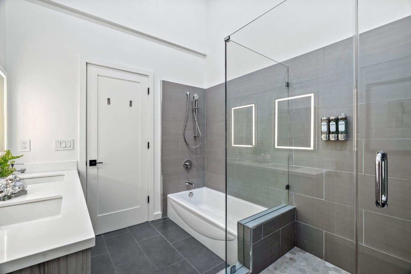 Photo #33: ML82030986 Listing: Photo #33