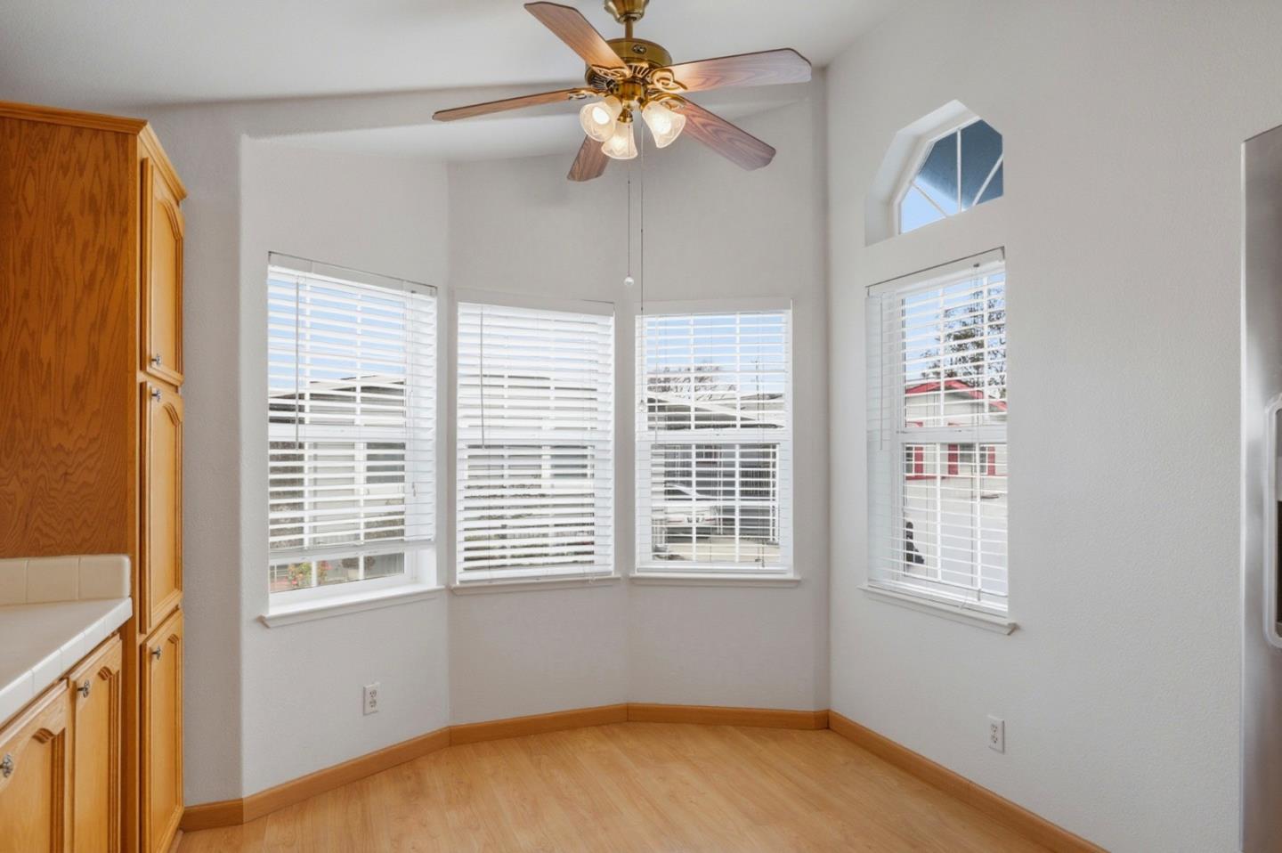 Detail Gallery Image 12 of 29 For 275 Burnett Ave #135,  Morgan Hill,  CA 95037 - 3 Beds | 2 Baths