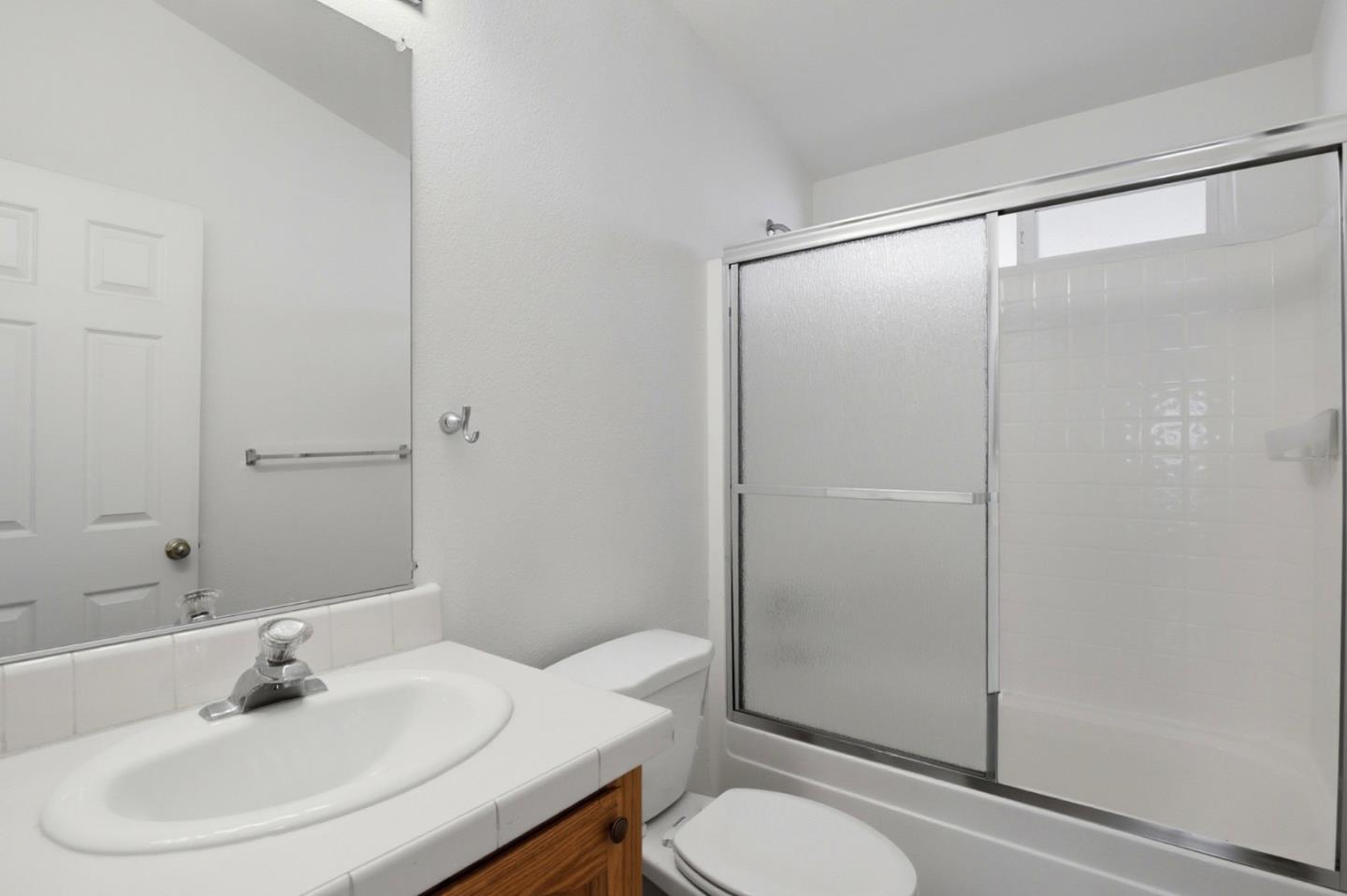 Detail Gallery Image 15 of 29 For 275 Burnett Ave #135,  Morgan Hill,  CA 95037 - 3 Beds | 2 Baths