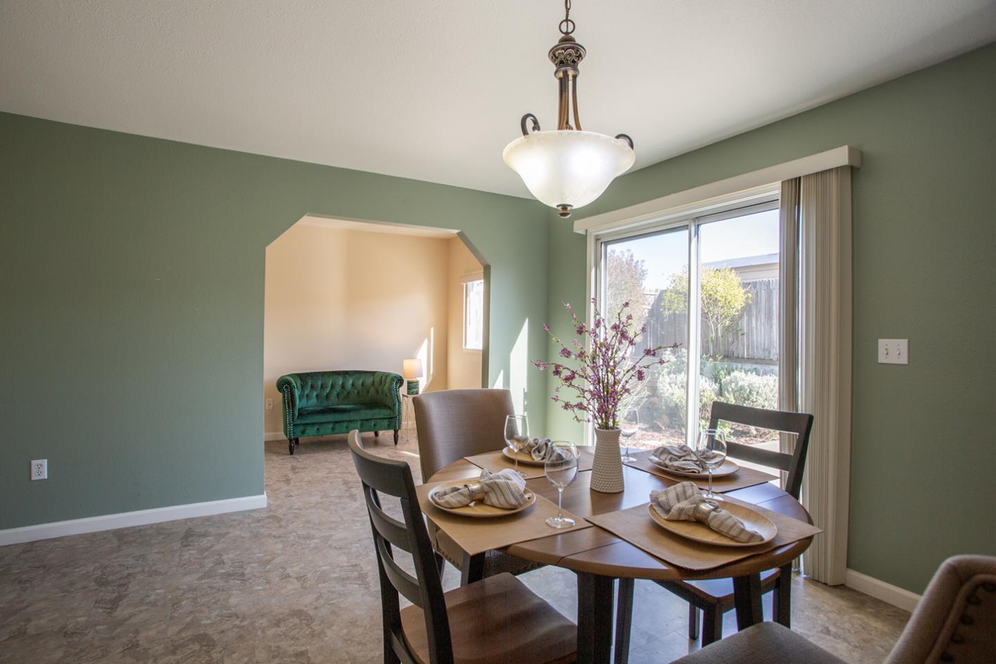 Detail Gallery Image 14 of 38 For 1336 Luxton St, Seaside,  CA 93955 - 3 Beds | 2/1 Baths