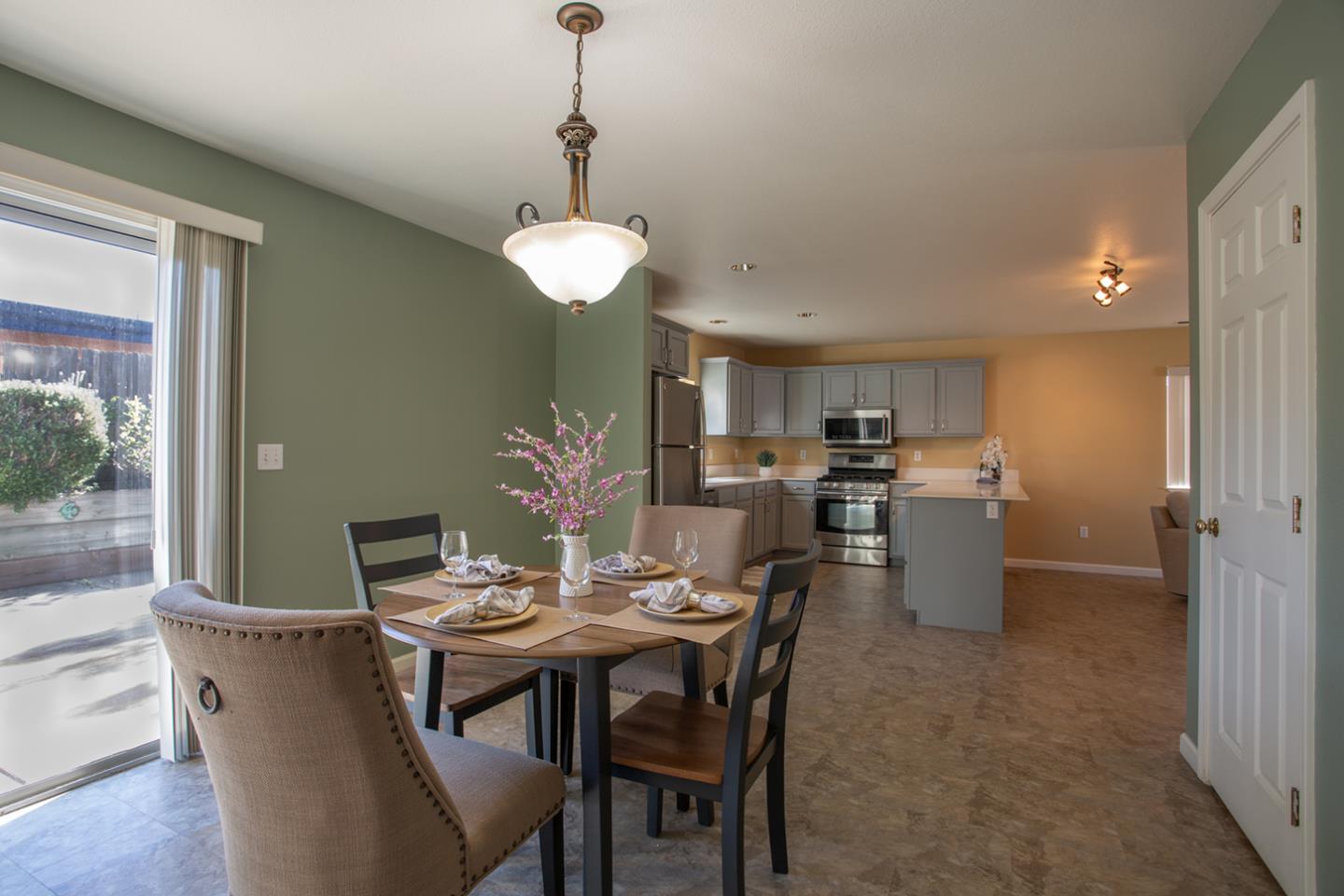 Detail Gallery Image 15 of 38 For 1336 Luxton St, Seaside,  CA 93955 - 3 Beds | 2/1 Baths