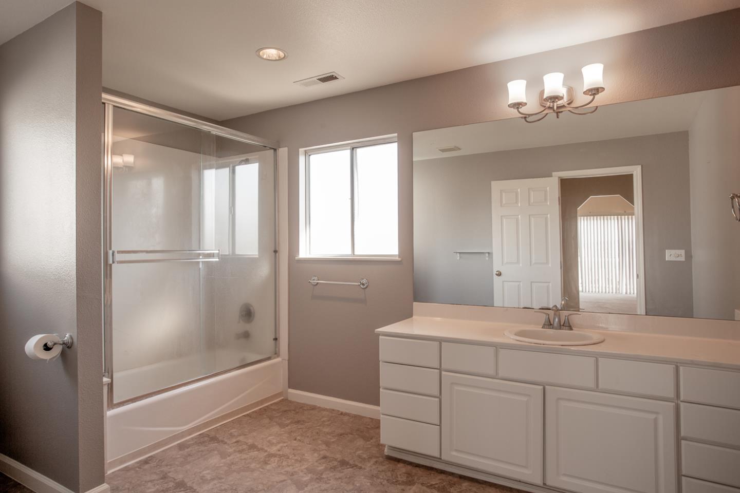 Detail Gallery Image 20 of 38 For 1336 Luxton St, Seaside,  CA 93955 - 3 Beds | 2/1 Baths