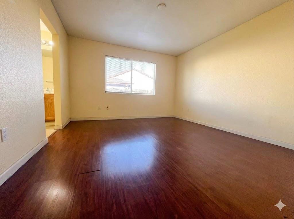 Detail Gallery Image 5 of 10 For 1757 Highbridge Way, Sacramento,  CA 95832 - 3 Beds | 2 Baths