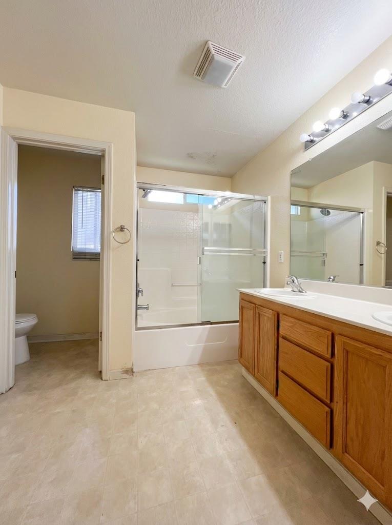 Detail Gallery Image 7 of 10 For 1757 Highbridge Way, Sacramento,  CA 95832 - 3 Beds | 2 Baths