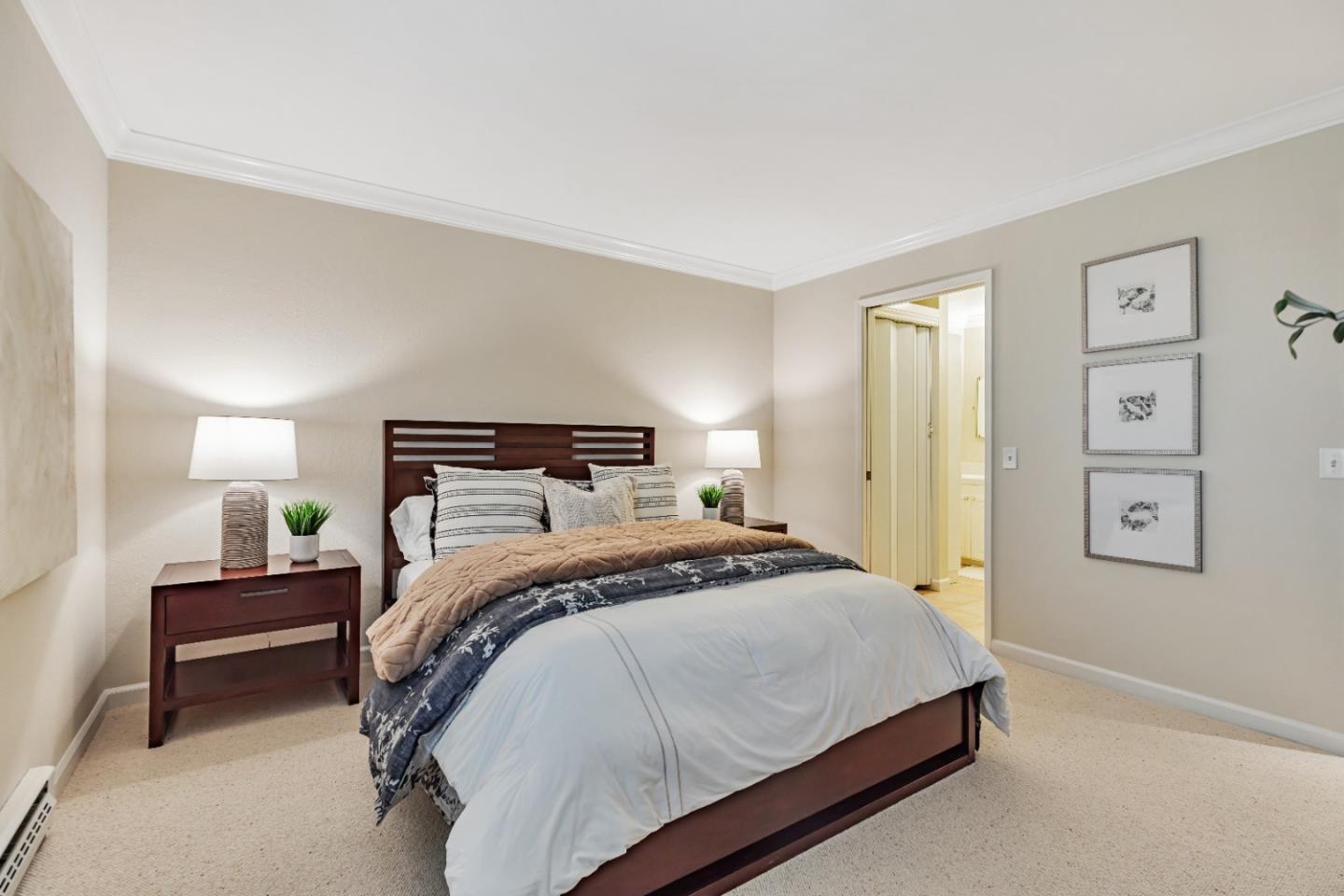 Detail Gallery Image 17 of 32 For 1210 Golden Oaks Ln, Monterey,  CA 93940 - 2 Beds | 2 Baths