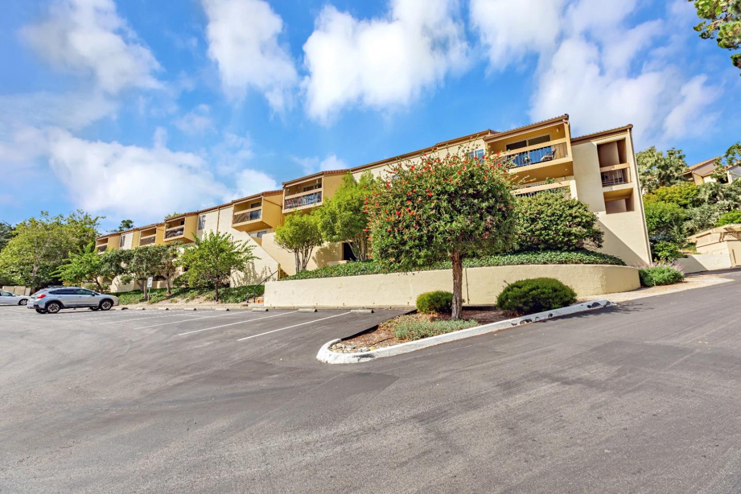 Detail Gallery Image 29 of 32 For 1210 Golden Oaks Ln, Monterey,  CA 93940 - 2 Beds | 2 Baths