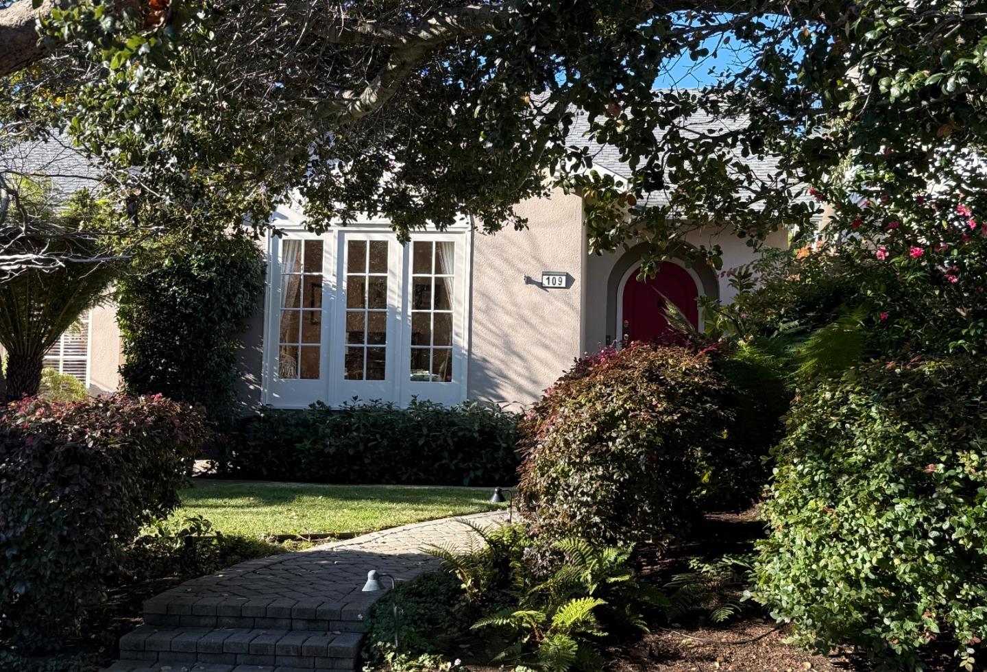 Front Image Thumbnail for ML82030995