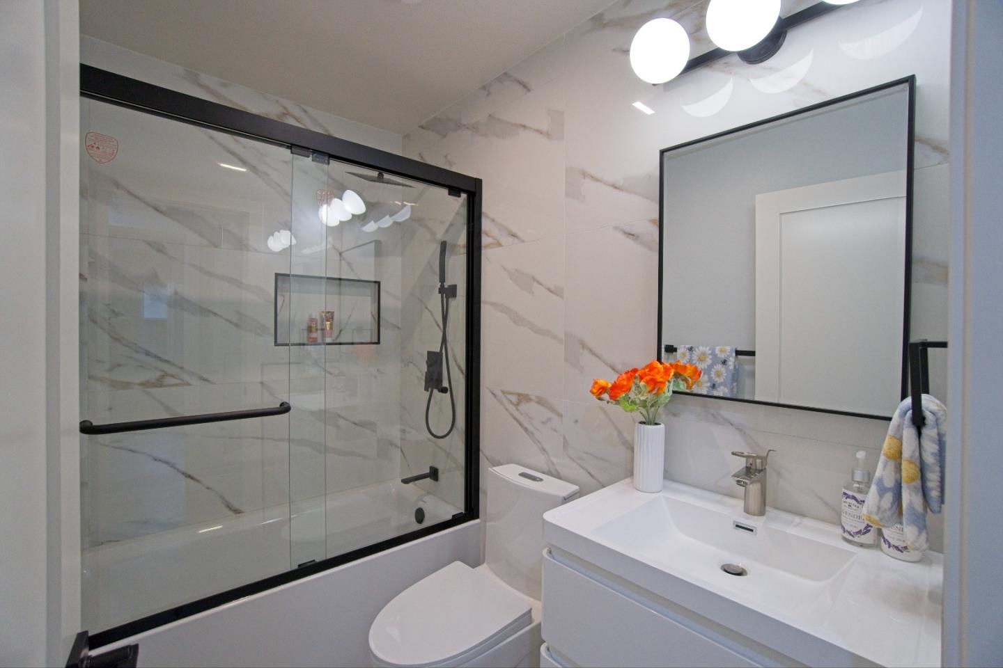 Detail Gallery Image 21 of 34 For 922 Iris Ave, Sunnyvale,  CA 94086 - 4 Beds | 3 Baths