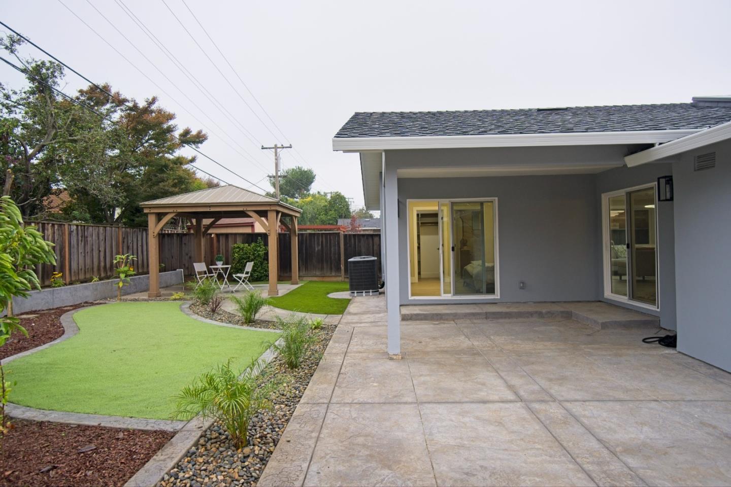 Detail Gallery Image 30 of 34 For 922 Iris Ave, Sunnyvale,  CA 94086 - 4 Beds | 3 Baths