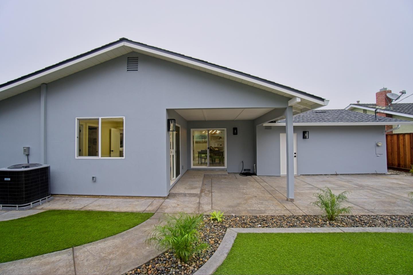 Detail Gallery Image 32 of 34 For 922 Iris Ave, Sunnyvale,  CA 94086 - 4 Beds | 3 Baths