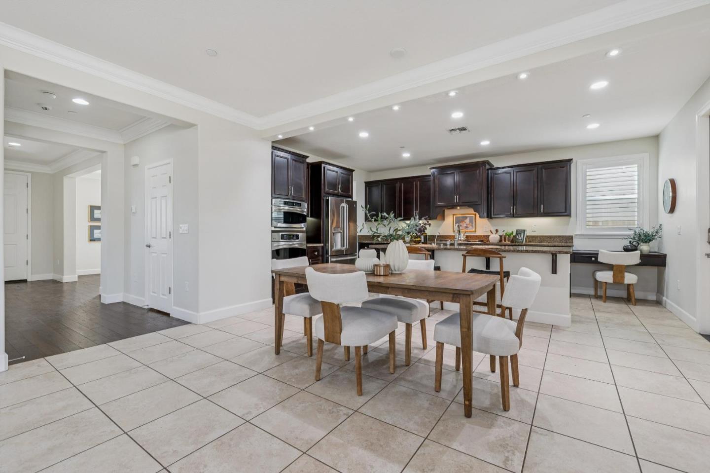 Detail Gallery Image 17 of 81 For 803 Sunrise Dr, Gilroy,  CA 95020 - 4 Beds | 3/1 Baths