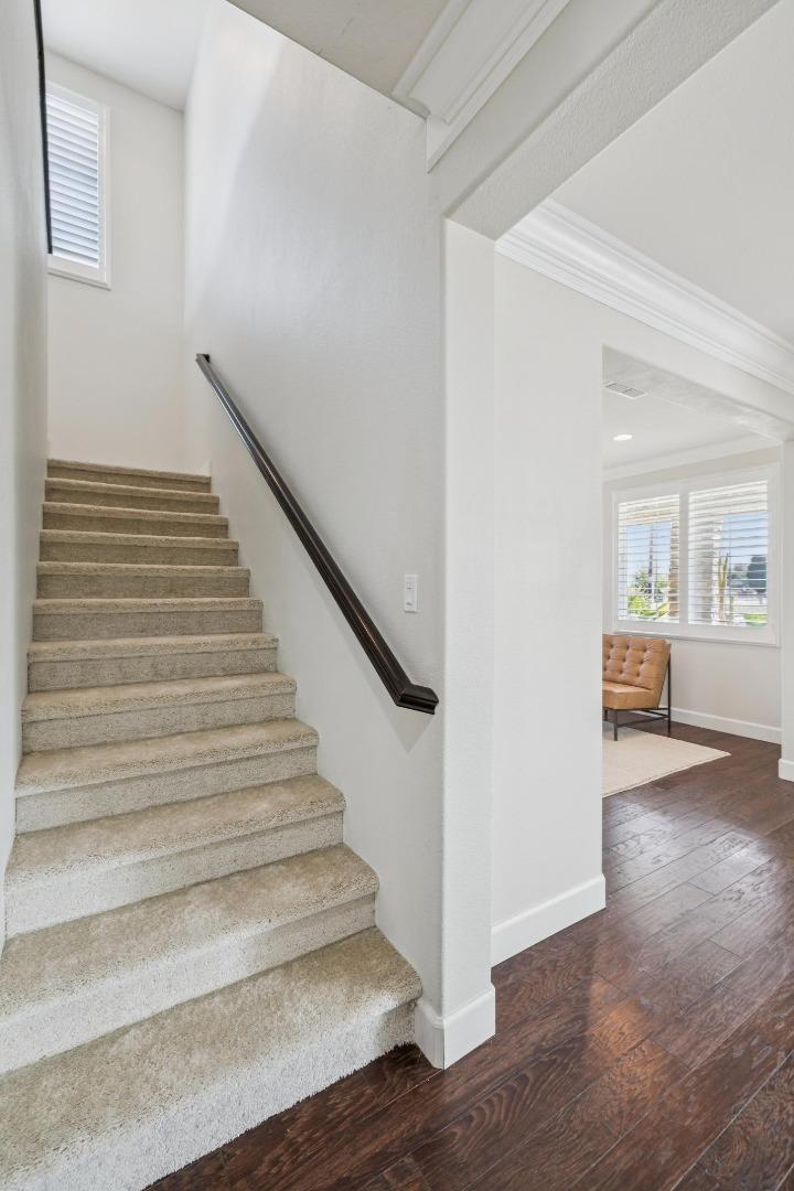 Detail Gallery Image 28 of 81 For 803 Sunrise Dr, Gilroy,  CA 95020 - 4 Beds | 3/1 Baths