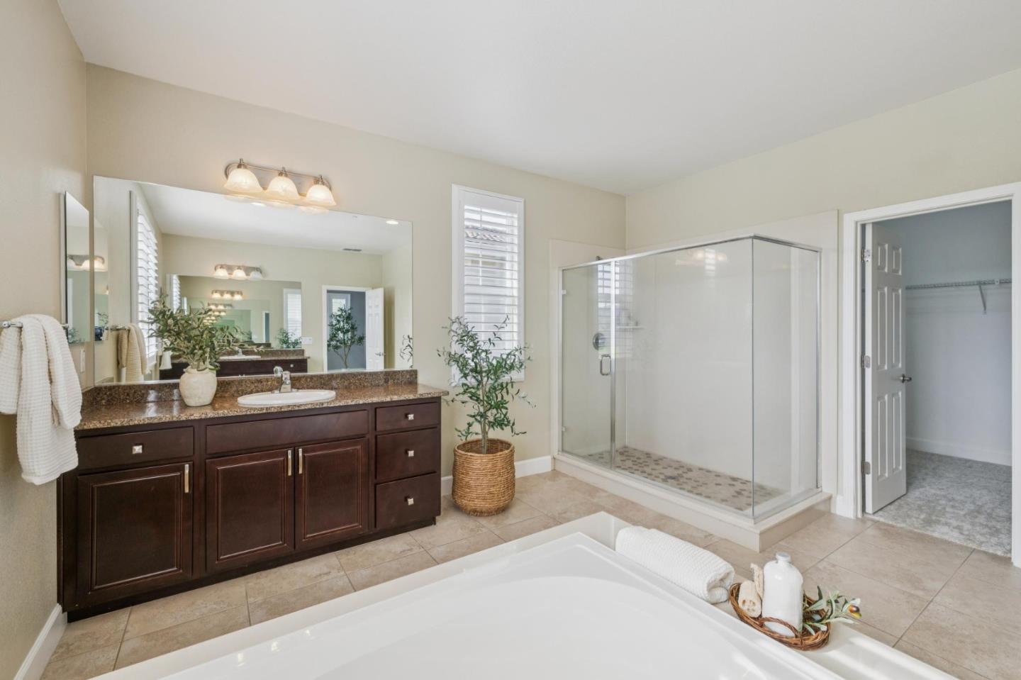 Detail Gallery Image 42 of 81 For 803 Sunrise Dr, Gilroy,  CA 95020 - 4 Beds | 3/1 Baths