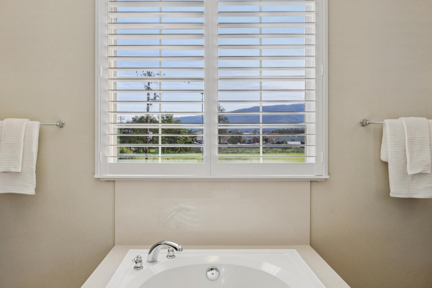 Detail Gallery Image 43 of 81 For 803 Sunrise Dr, Gilroy,  CA 95020 - 4 Beds | 3/1 Baths