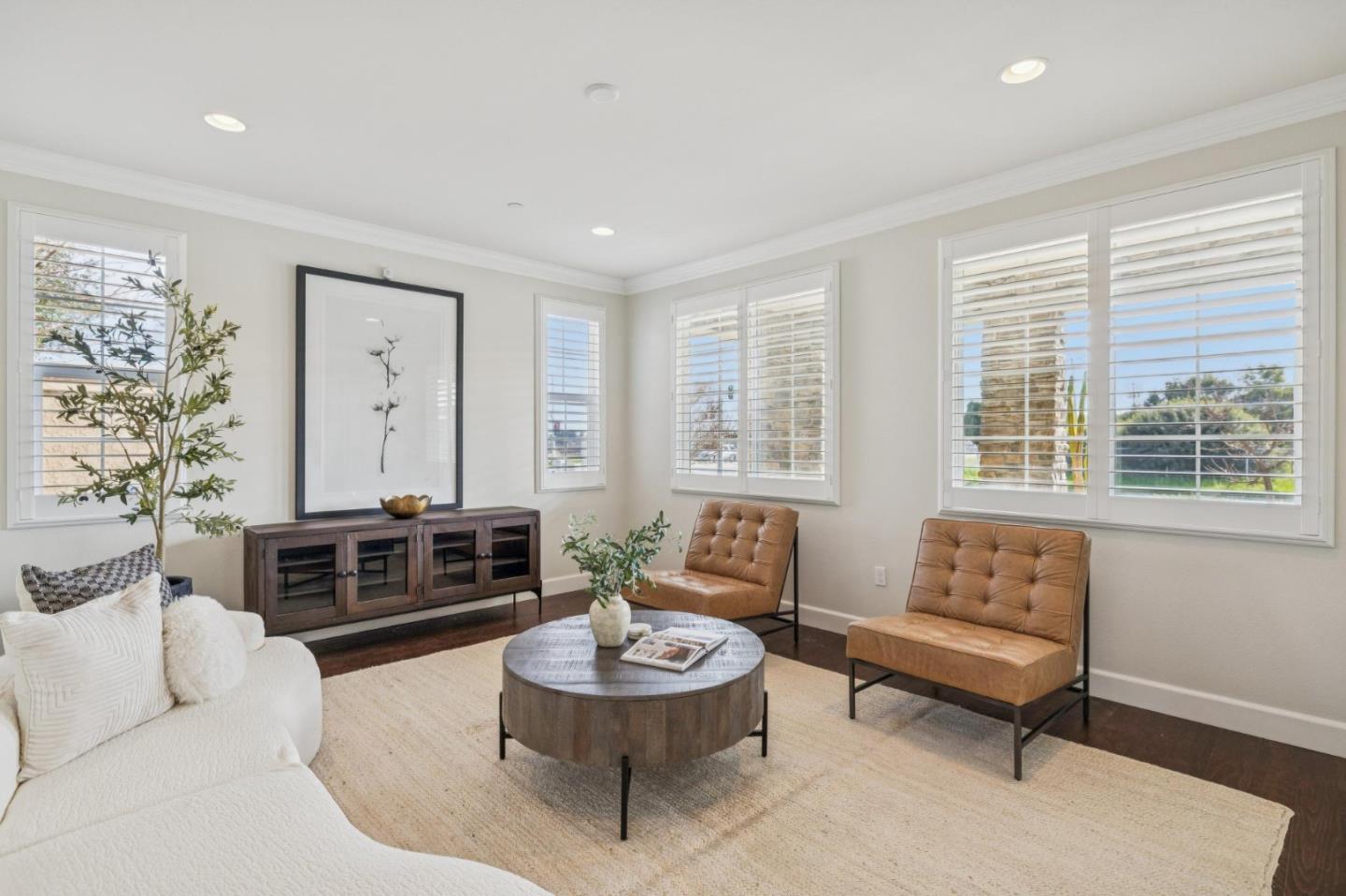 Detail Gallery Image 9 of 81 For 803 Sunrise Dr, Gilroy,  CA 95020 - 4 Beds | 3/1 Baths