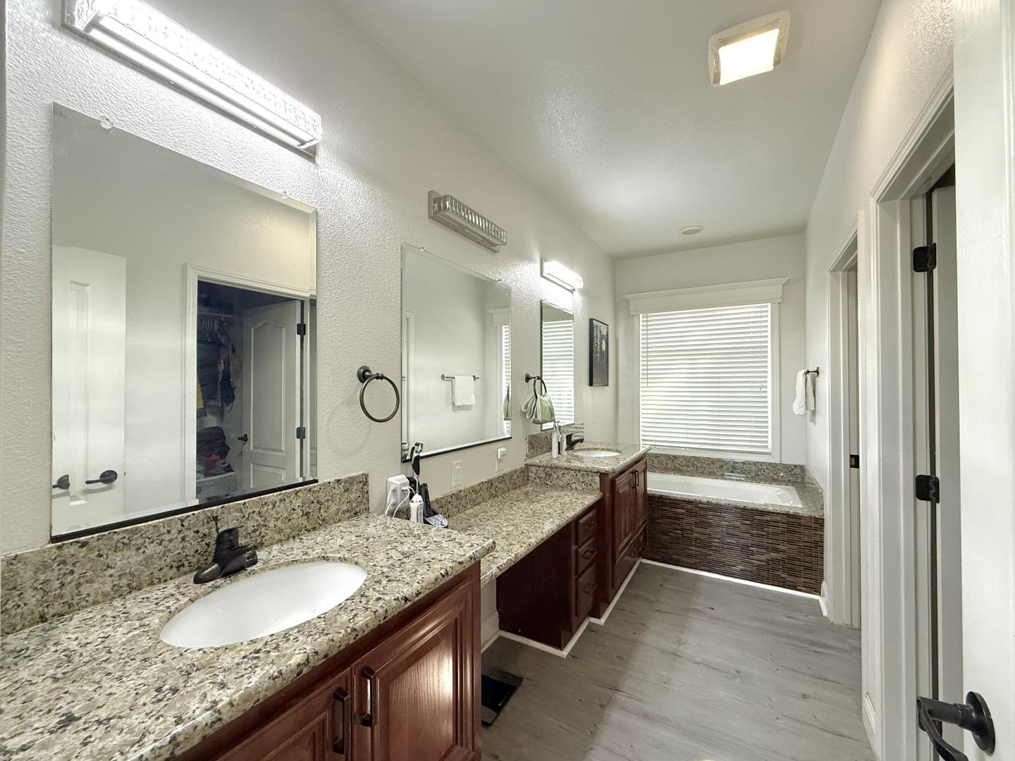 Detail Gallery Image 11 of 18 For 506 Chateau La Salle Dr #506,  San Jose,  CA 95111 - 3 Beds | 2 Baths