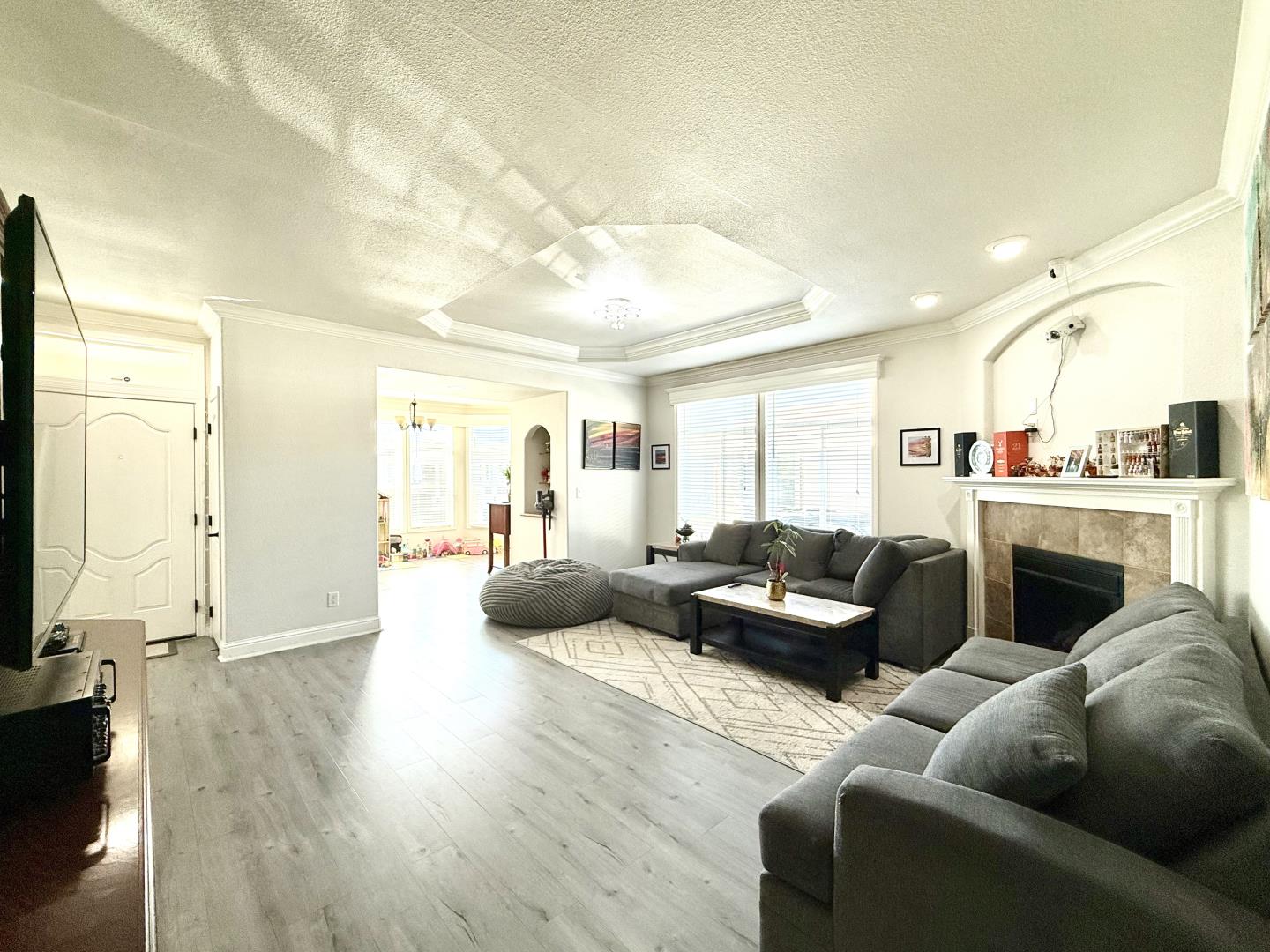 Detail Gallery Image 5 of 18 For 506 Chateau La Salle Dr #506,  San Jose,  CA 95111 - 3 Beds | 2 Baths