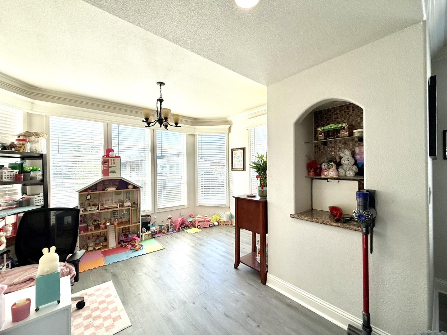 Detail Gallery Image 6 of 18 For 506 Chateau La Salle Dr #506,  San Jose,  CA 95111 - 3 Beds | 2 Baths