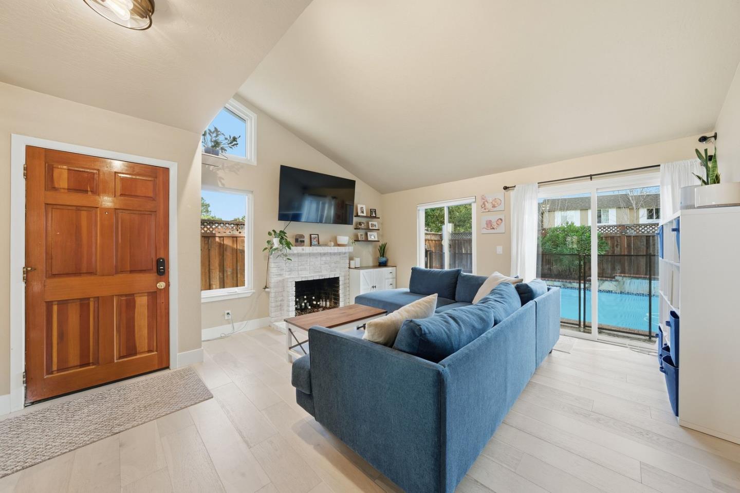 Detail Gallery Image 6 of 17 For 5368 Beech Grove Ct, San Jose,  CA 95123 - 3 Beds | 2 Baths