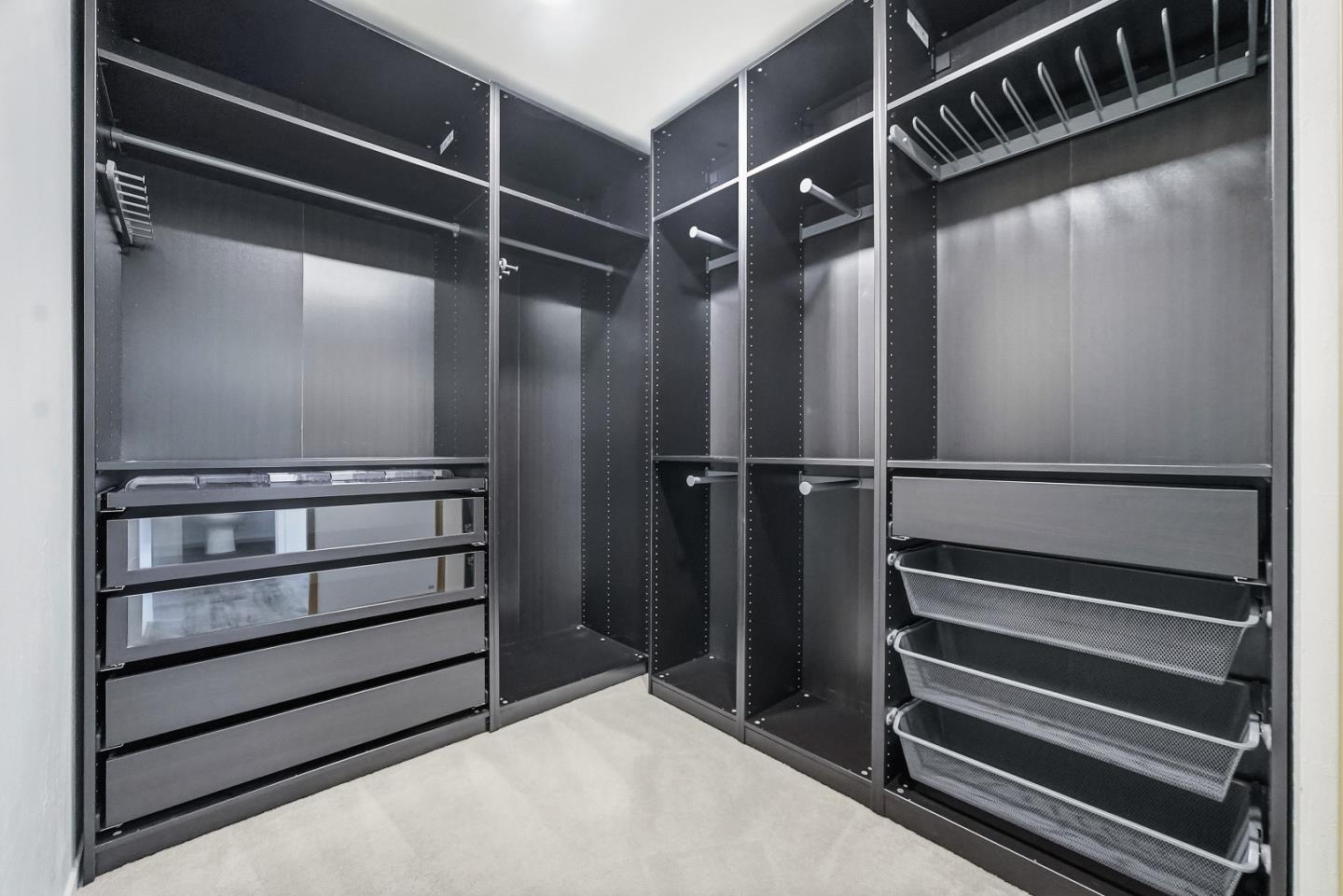 Detail Gallery Image 18 of 34 For 42 Lyonridge Ln, San Mateo,  CA 94402 - 3 Beds | 2/1 Baths