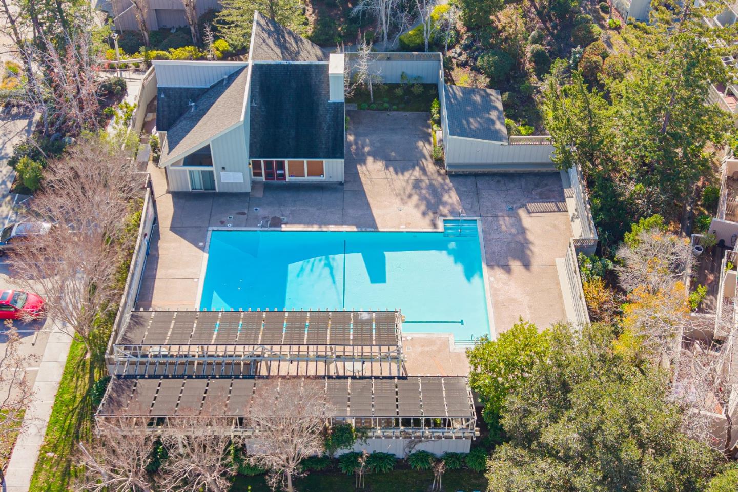 Detail Gallery Image 26 of 34 For 42 Lyonridge Ln, San Mateo,  CA 94402 - 3 Beds | 2/1 Baths