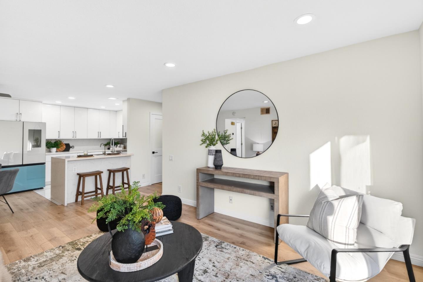 Detail Gallery Image 6 of 32 For 286 Hackamore Cmn, Fremont,  CA 94539 - 2 Beds | 1 Baths