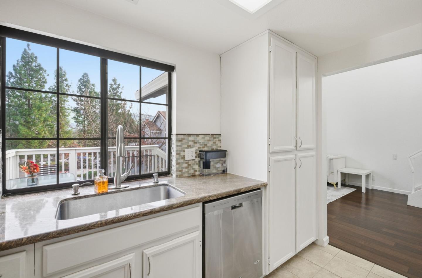 Detail Gallery Image 10 of 26 For 2732 Buena View Ct, San Jose,  CA 95121 - 2 Beds | 2 Baths