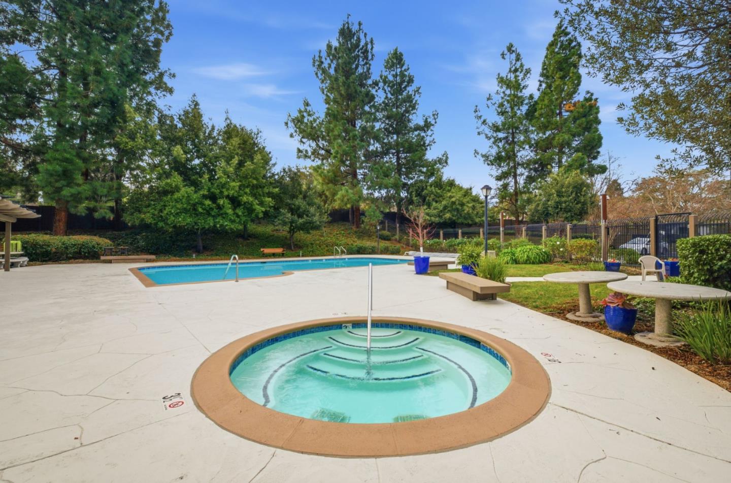 Detail Gallery Image 18 of 26 For 2732 Buena View Ct, San Jose,  CA 95121 - 2 Beds | 2 Baths