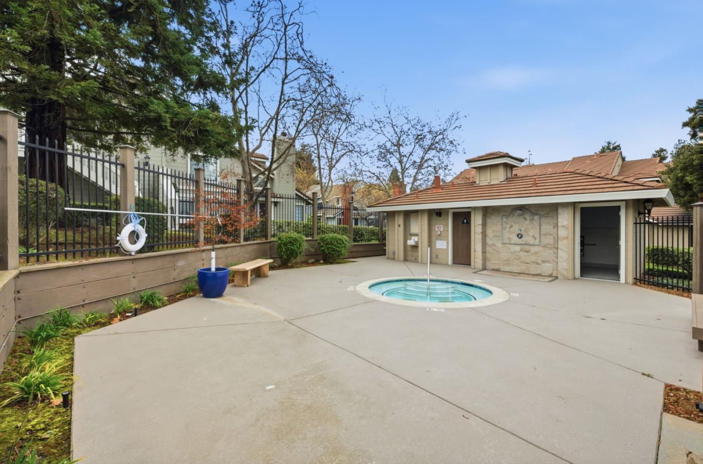 Detail Gallery Image 19 of 26 For 2732 Buena View Ct, San Jose,  CA 95121 - 2 Beds | 2 Baths