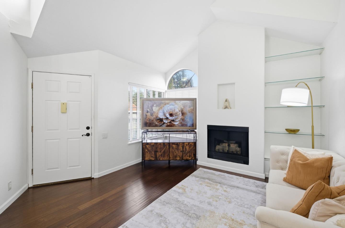 Detail Gallery Image 4 of 26 For 2732 Buena View Ct, San Jose,  CA 95121 - 2 Beds | 2 Baths