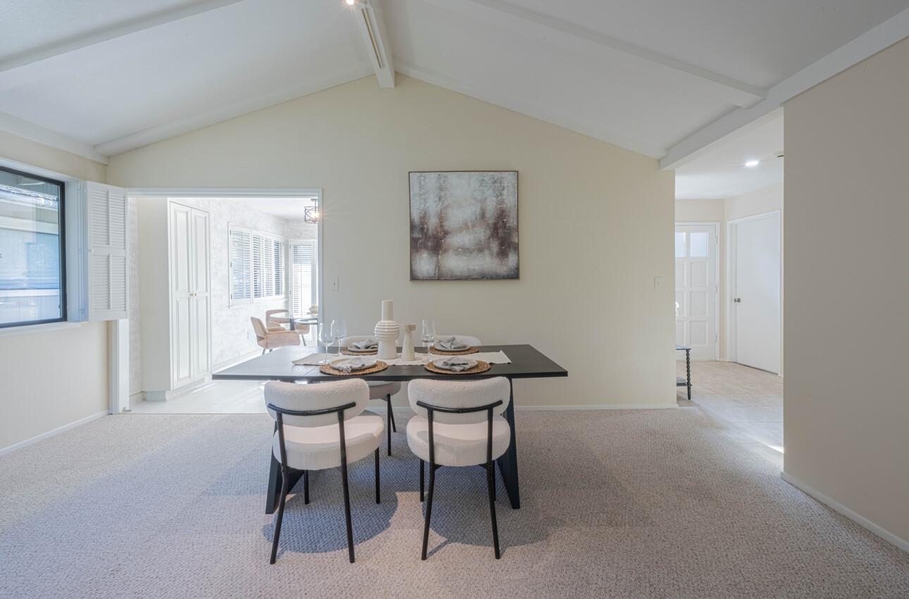 Detail Gallery Image 10 of 40 For 33 Country Club Gate, Pacific Grove,  CA 93950 - 2 Beds | 2 Baths