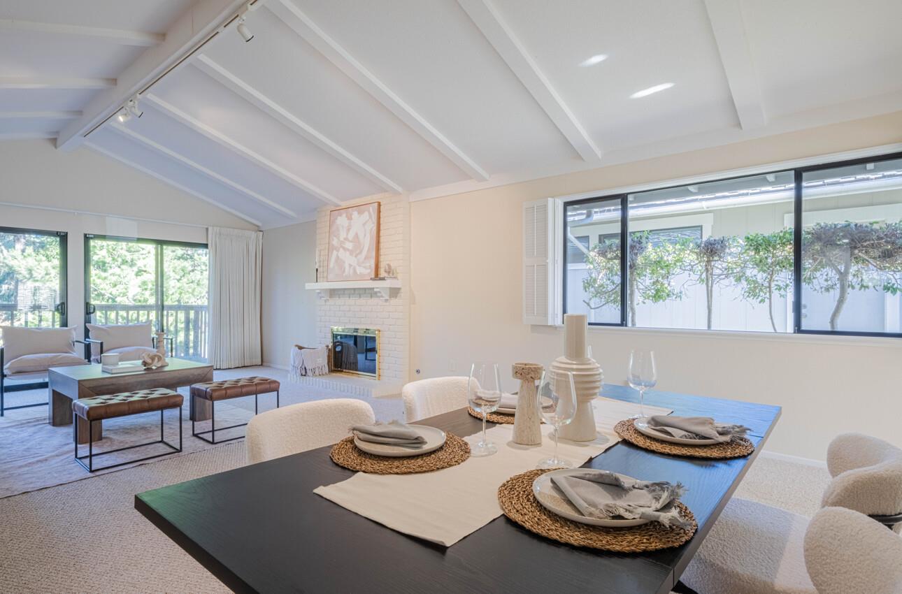 Detail Gallery Image 11 of 40 For 33 Country Club Gate, Pacific Grove,  CA 93950 - 2 Beds | 2 Baths