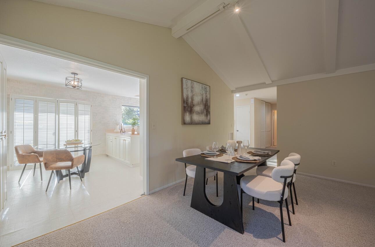 Detail Gallery Image 12 of 40 For 33 Country Club Gate, Pacific Grove,  CA 93950 - 2 Beds | 2 Baths