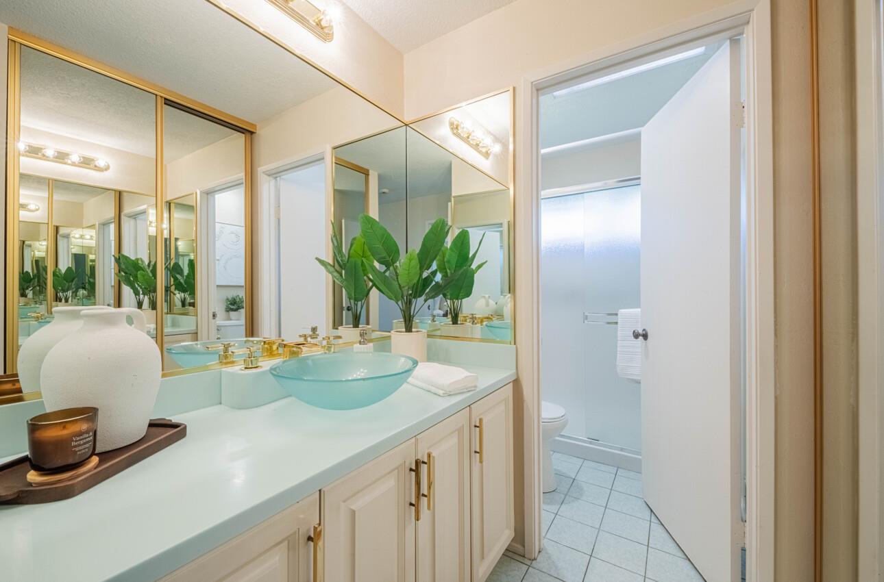 Detail Gallery Image 29 of 40 For 33 Country Club Gate, Pacific Grove,  CA 93950 - 2 Beds | 2 Baths