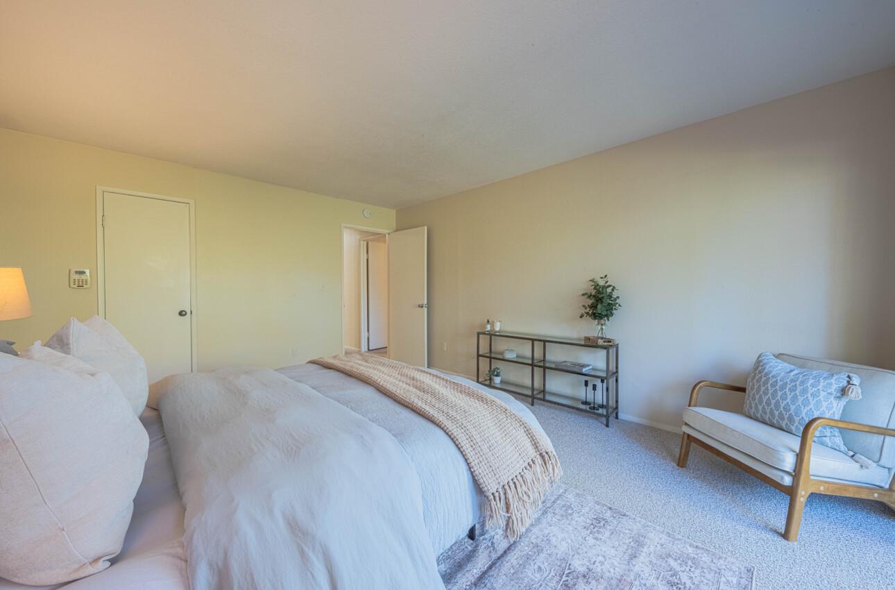 Detail Gallery Image 34 of 40 For 33 Country Club Gate, Pacific Grove,  CA 93950 - 2 Beds | 2 Baths