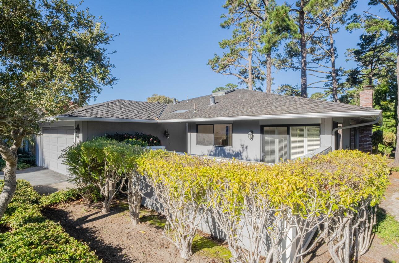 Detail Gallery Image 39 of 40 For 33 Country Club Gate, Pacific Grove,  CA 93950 - 2 Beds | 2 Baths