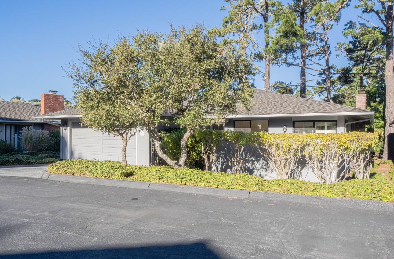 Detail Gallery Image 40 of 40 For 33 Country Club Gate, Pacific Grove,  CA 93950 - 2 Beds | 2 Baths