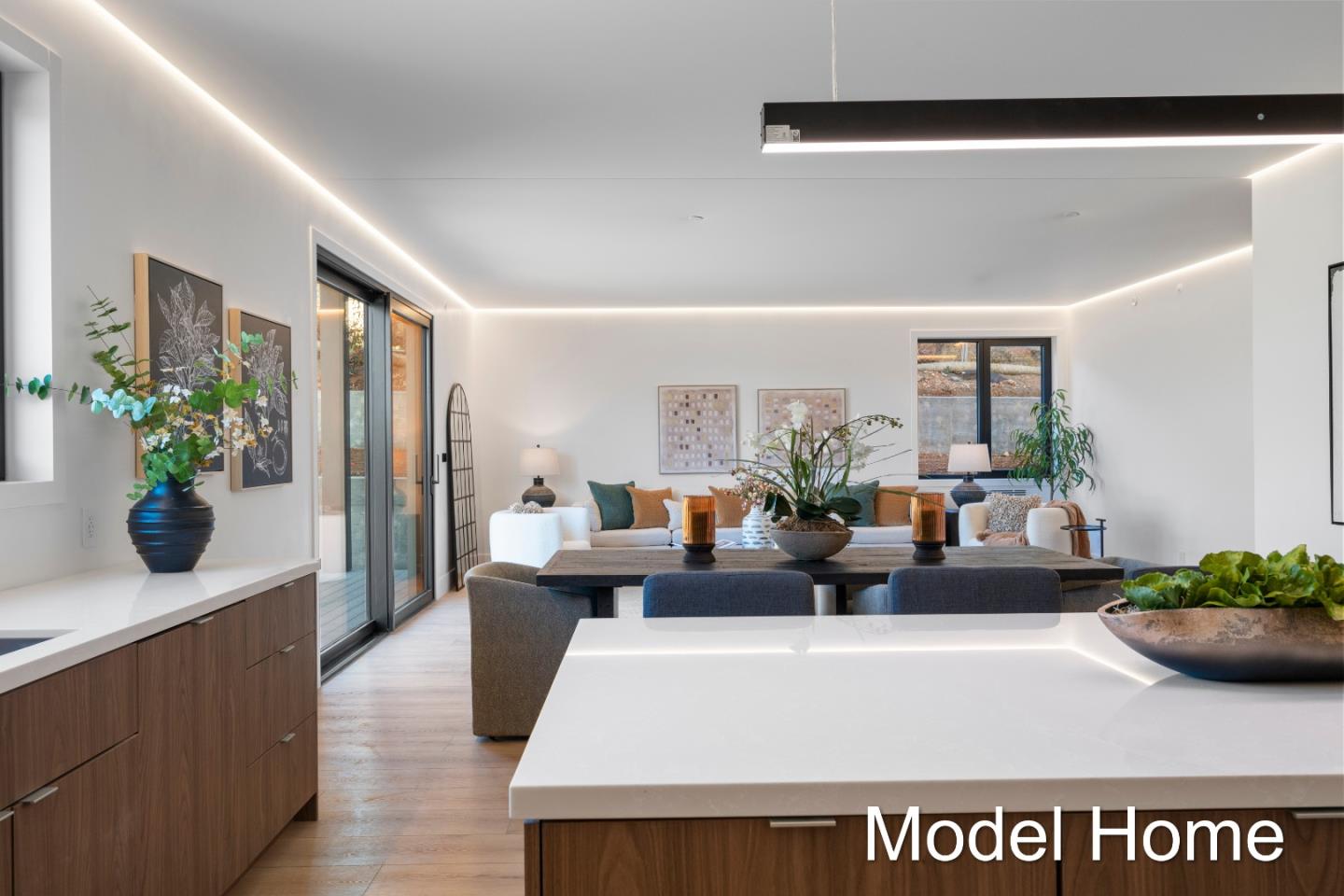 Detail Gallery Image 8 of 32 For 5973 Tandera Ave, San Jose,  CA 95123 - 5 Beds | 3/1 Baths