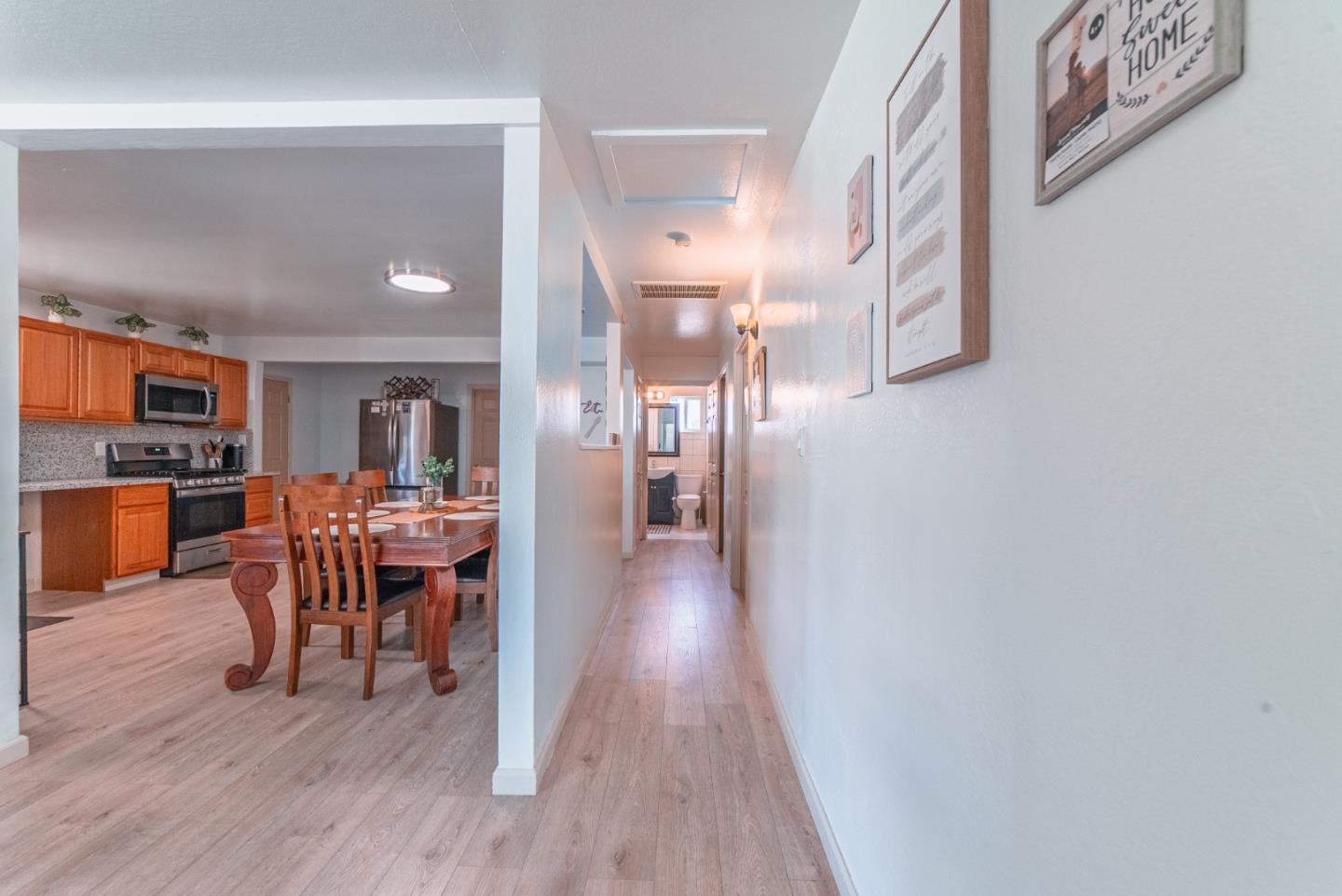 Detail Gallery Image 16 of 33 For 336 Rainier Dr, Salinas,  CA 93906 - 4 Beds | 2 Baths