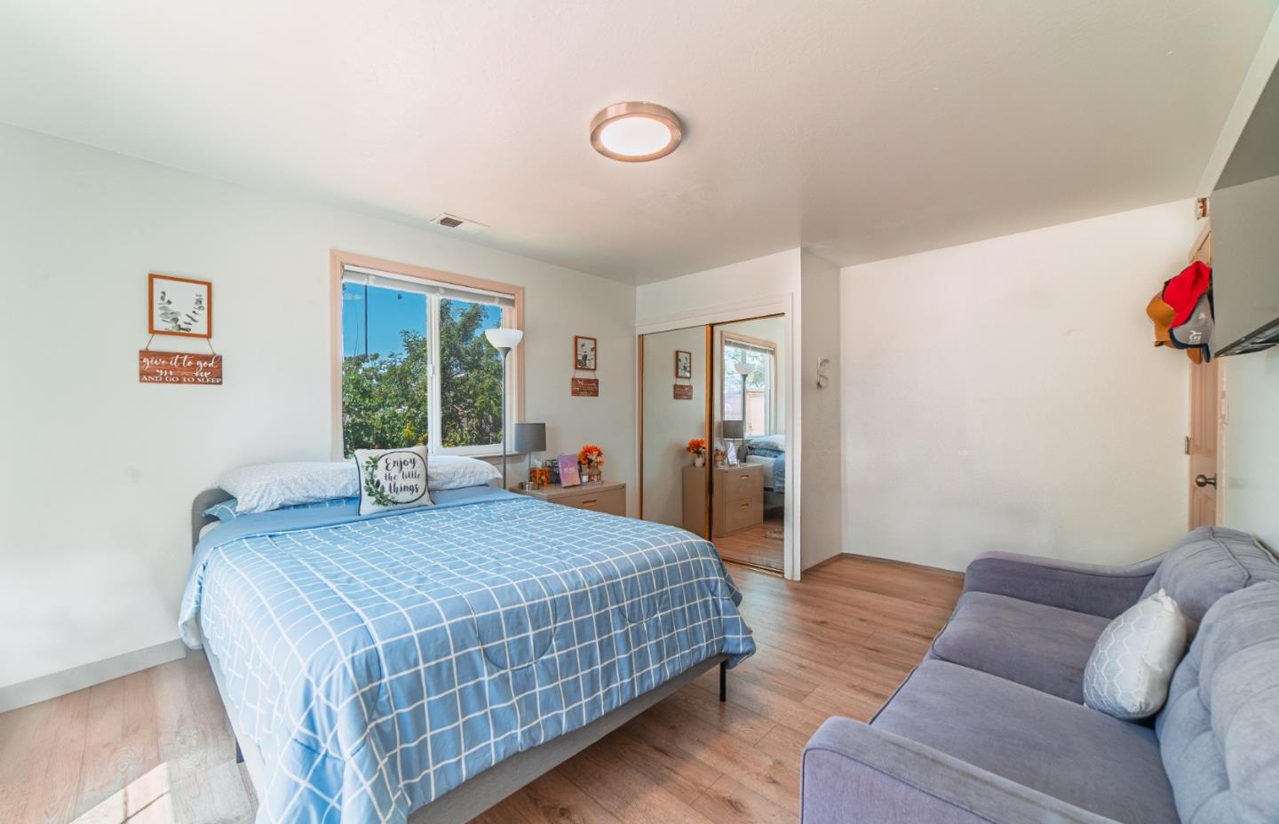 Detail Gallery Image 18 of 33 For 336 Rainier Dr, Salinas,  CA 93906 - 4 Beds | 2 Baths