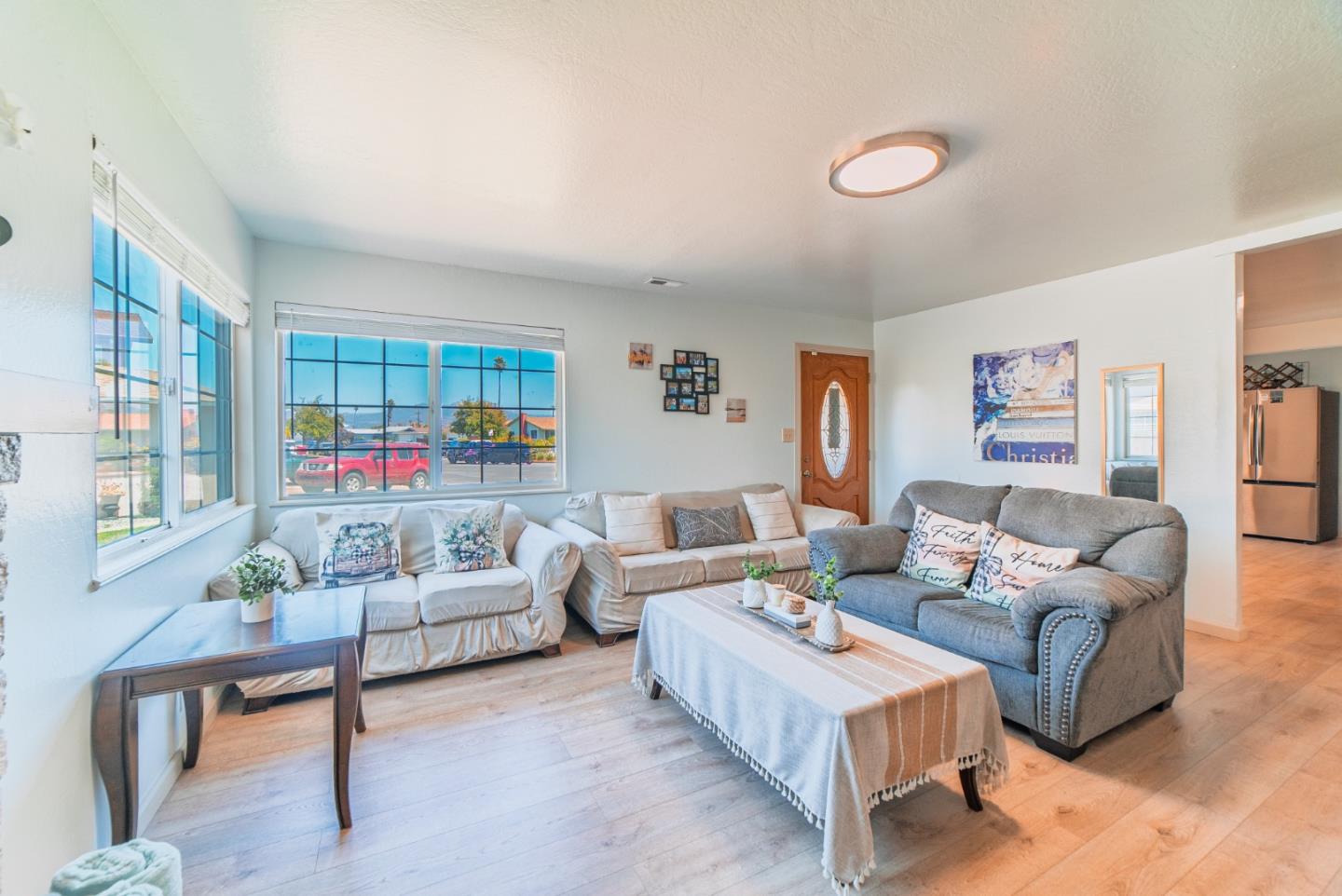 Detail Gallery Image 9 of 33 For 336 Rainier Dr, Salinas,  CA 93906 - 4 Beds | 2 Baths