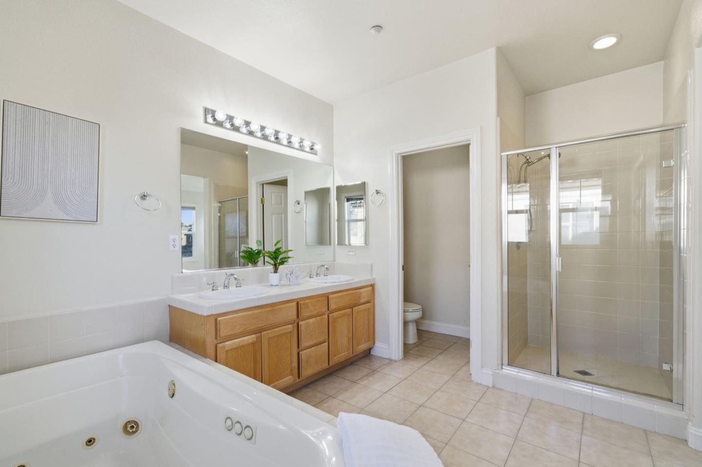 Detail Gallery Image 24 of 34 For 377 S Mary Ave, Sunnyvale,  CA 94086 - 3 Beds | 2/1 Baths