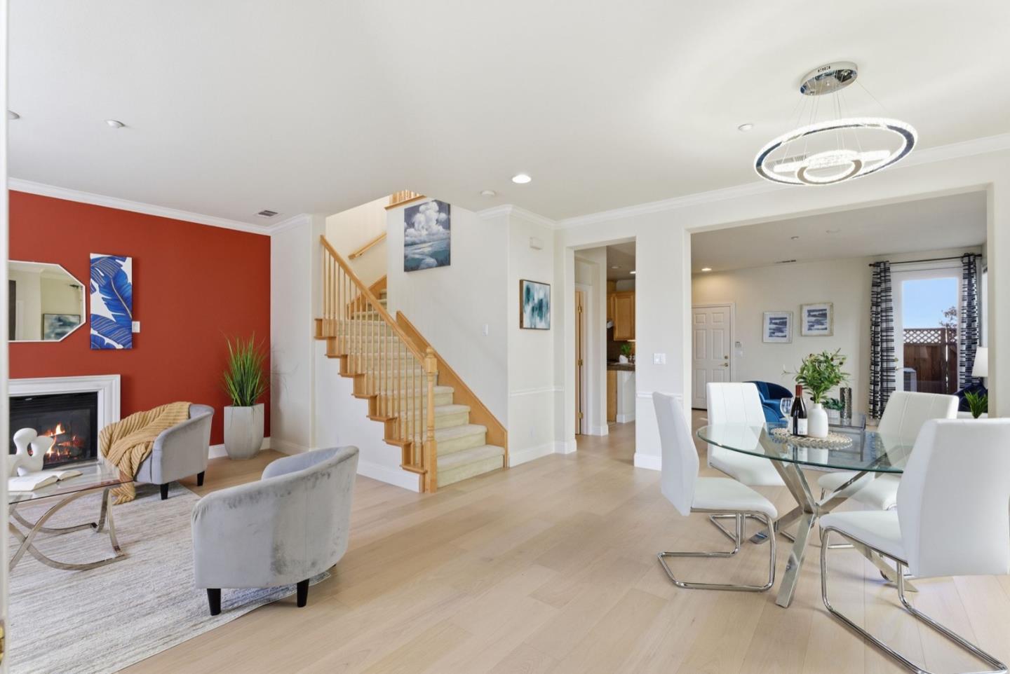 Detail Gallery Image 9 of 34 For 377 S Mary Ave, Sunnyvale,  CA 94086 - 3 Beds | 2/1 Baths