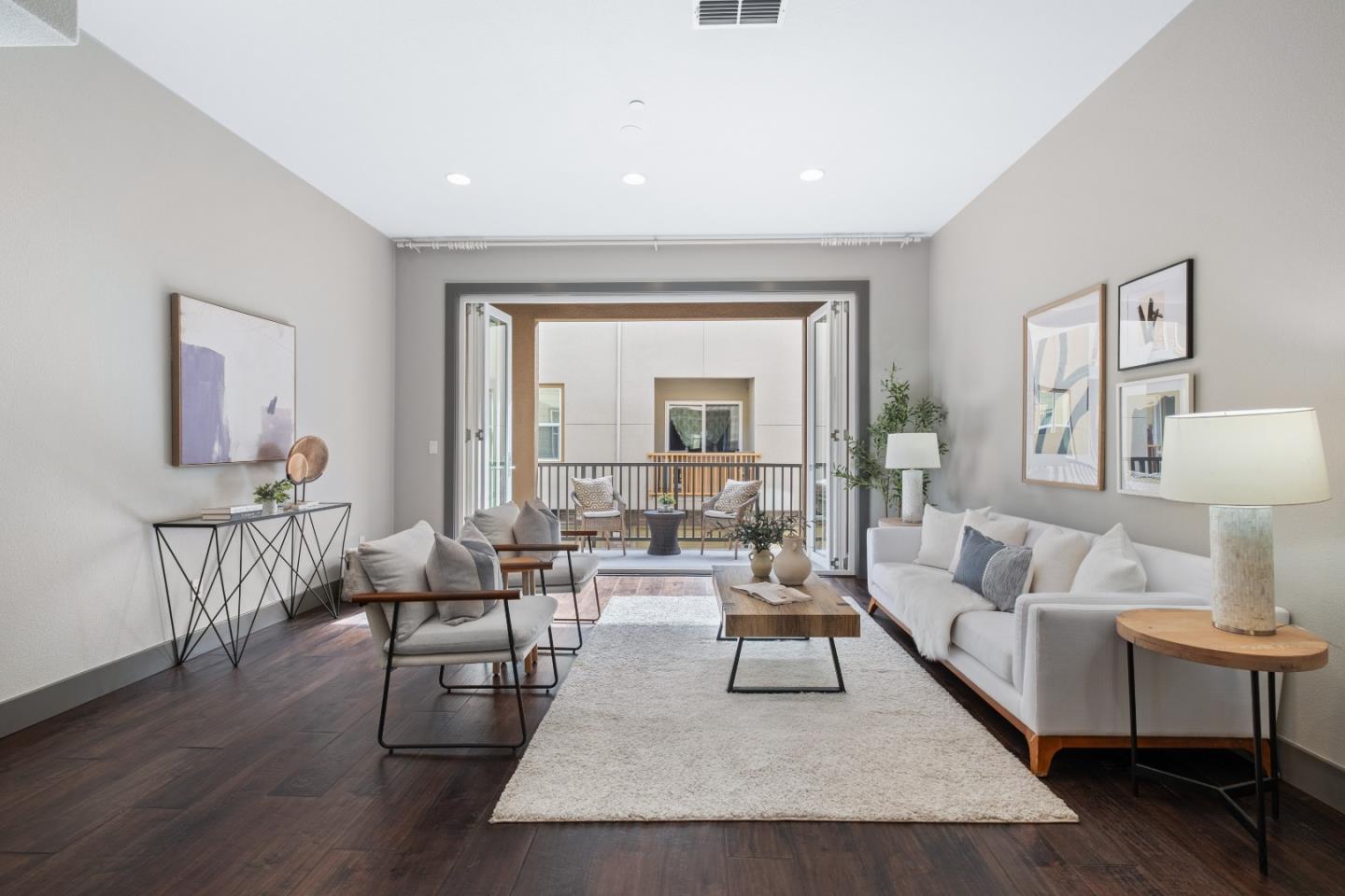 Front Image Thumbnail for ML82031025