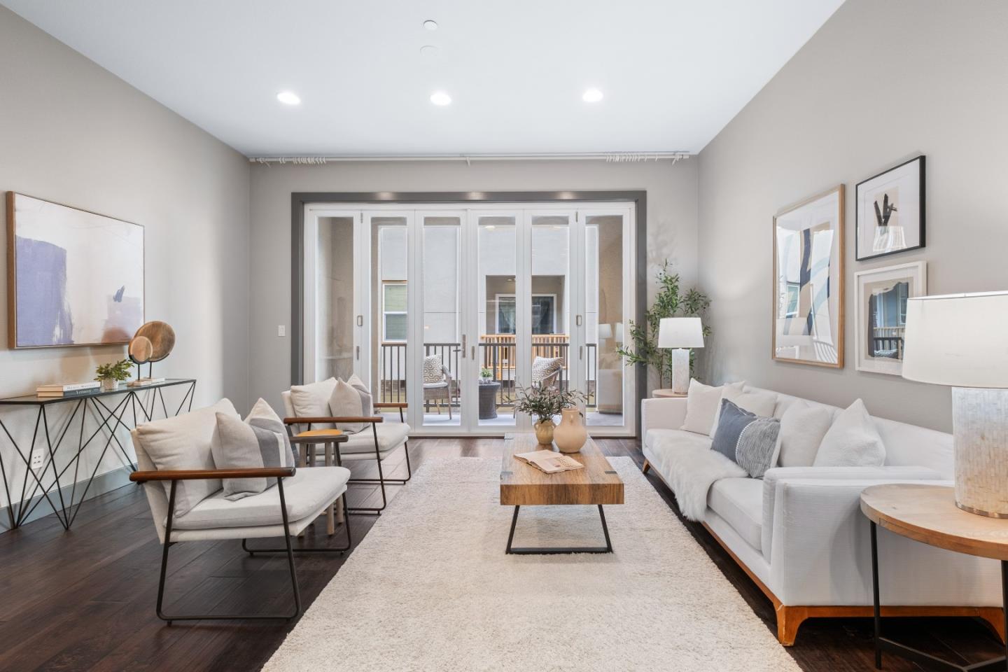 Detail Gallery Image 10 of 69 For 2423 Stearman Ln #2,  San Jose,  CA 95132 - 3 Beds | 3 Baths