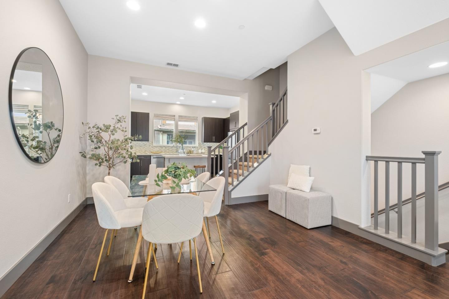 Detail Gallery Image 15 of 69 For 2423 Stearman Ln #2,  San Jose,  CA 95132 - 3 Beds | 3 Baths