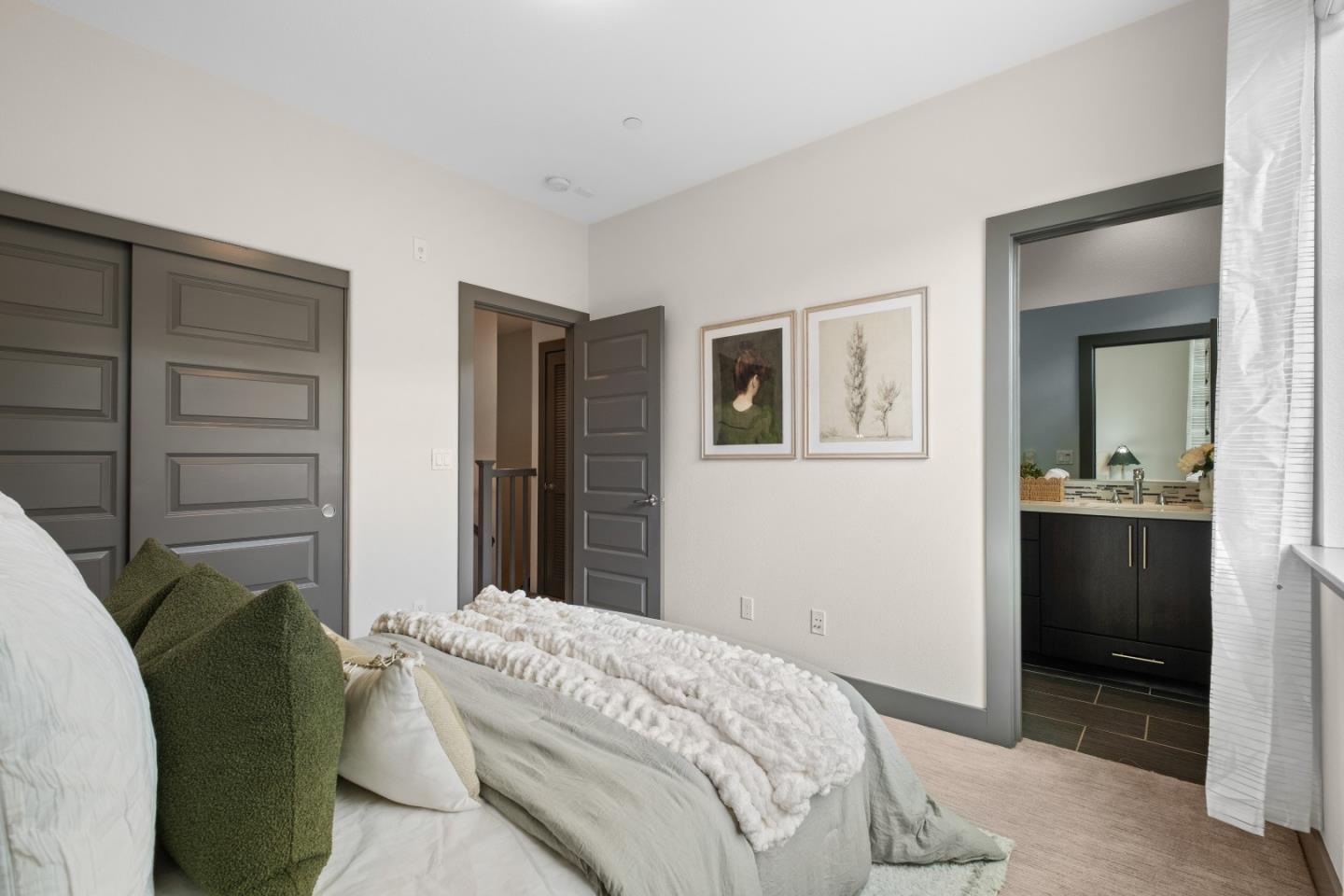 Detail Gallery Image 40 of 69 For 2423 Stearman Ln #2,  San Jose,  CA 95132 - 3 Beds | 3 Baths