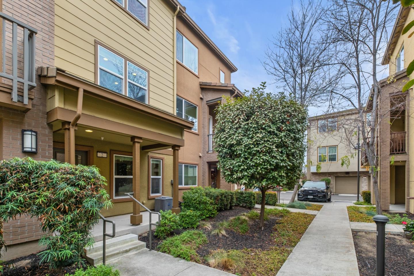 Detail Gallery Image 44 of 69 For 2423 Stearman Ln #2,  San Jose,  CA 95132 - 3 Beds | 3 Baths